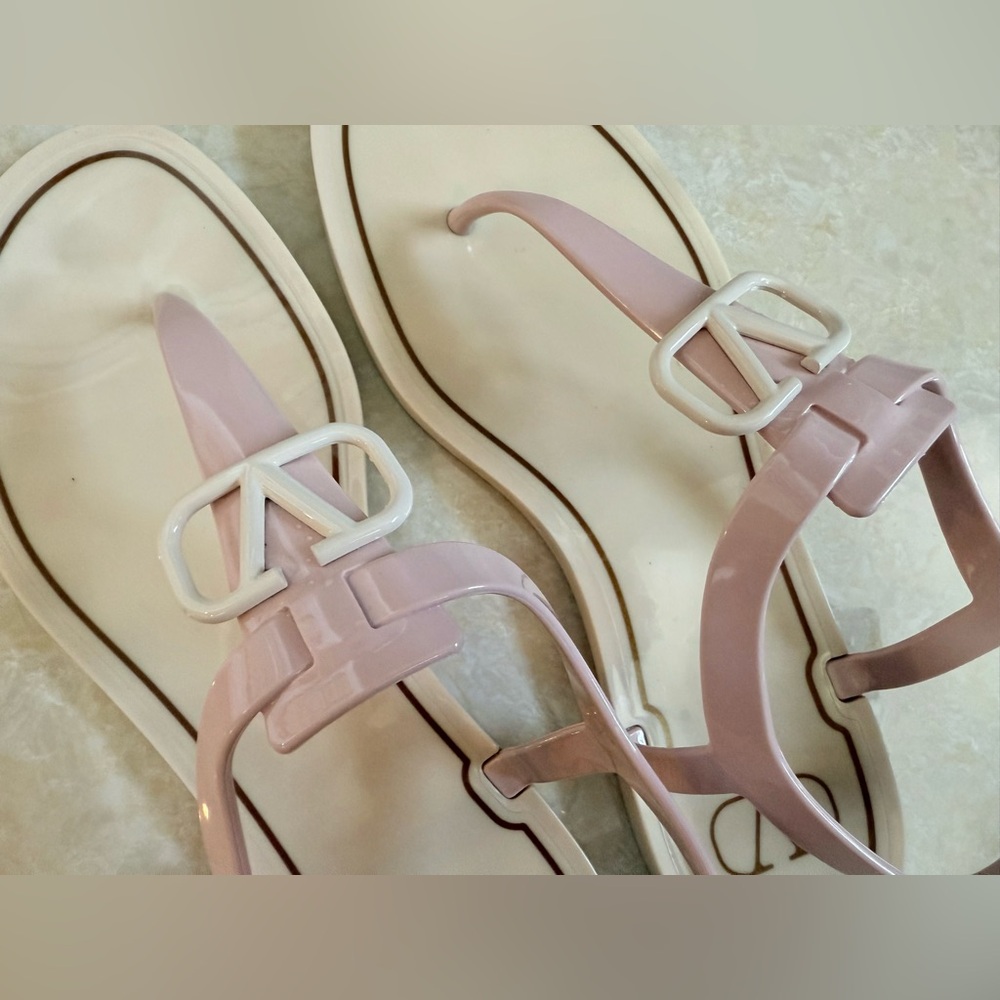 VALENTINO GARAVANI Pink VLogo Flat Sandals - Picture 6 of 12